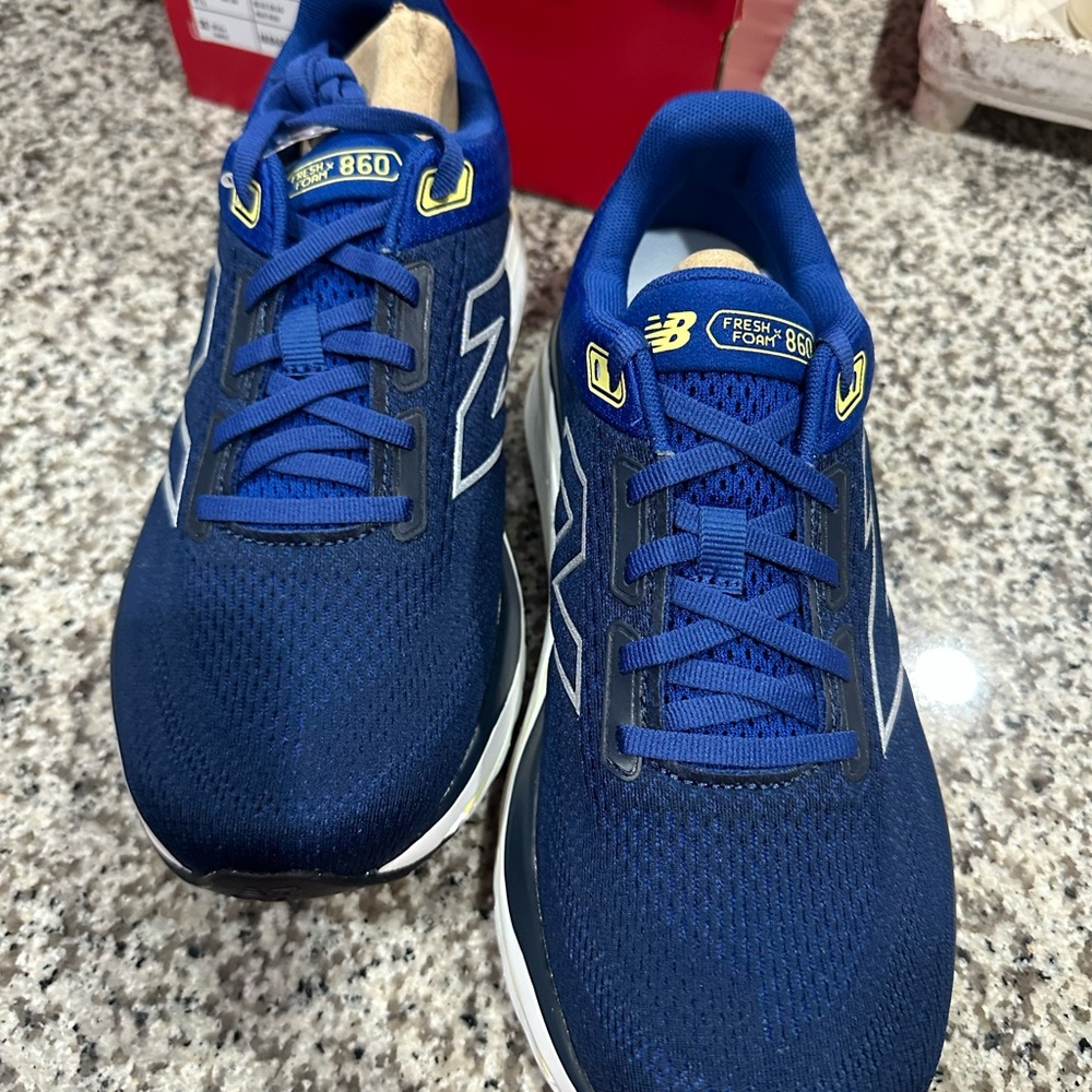 New Balance Fresh Foam X 860v14 in Blue Men 8 W